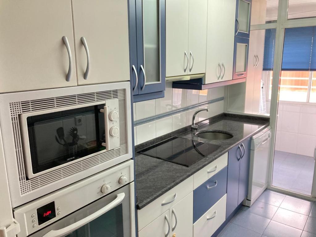 Apartamento Grande, 2 Dormitorios, Garaje Gratis Madrid Exterior foto