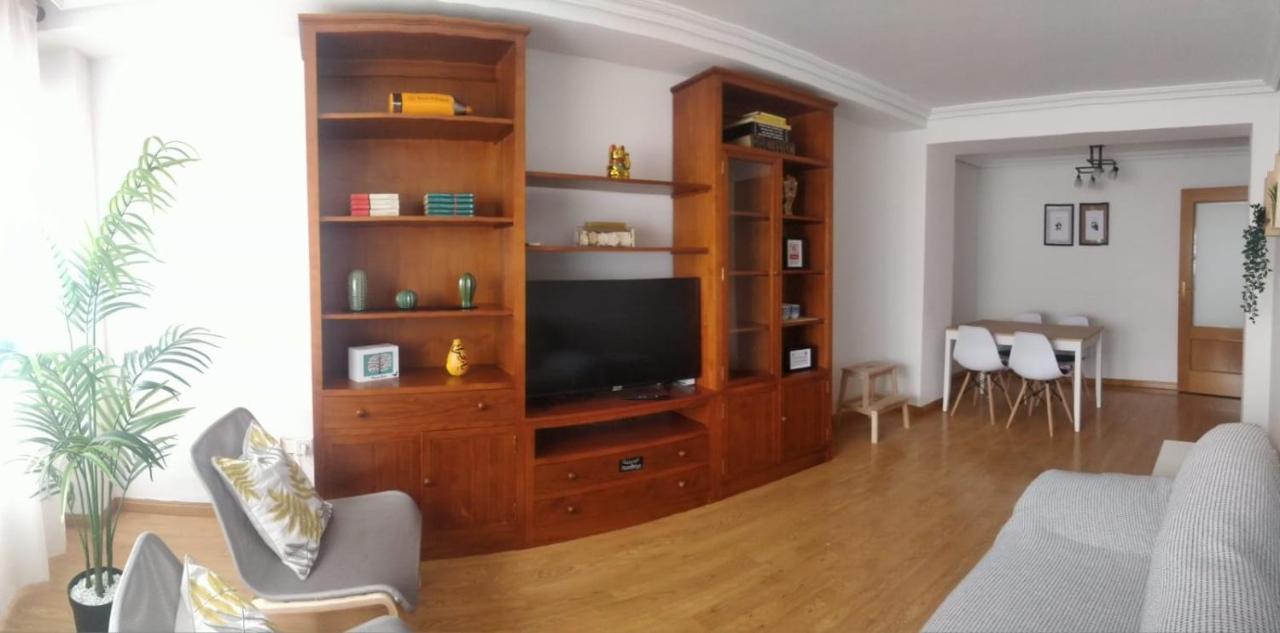 Apartamento Grande, 2 Dormitorios, Garaje Gratis Madrid Exterior foto